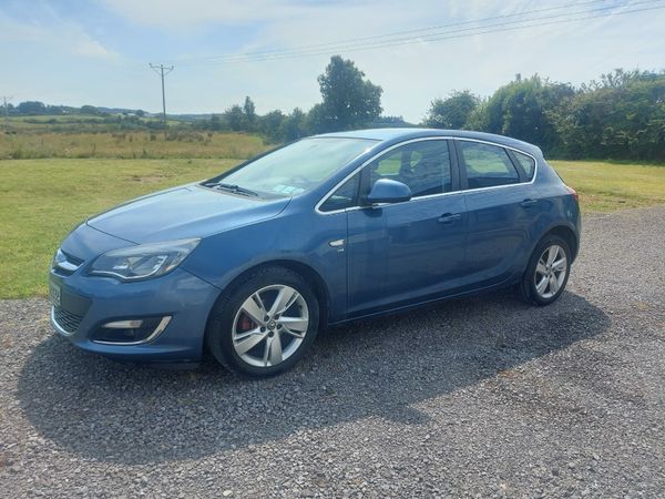 Vauxhall Astra Hatchback, Petrol, 2013, Blue