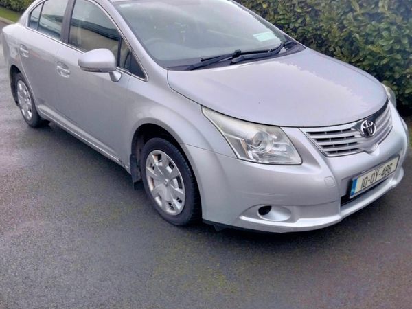 Toyota Avensis Saloon, Diesel, 2010, Silver