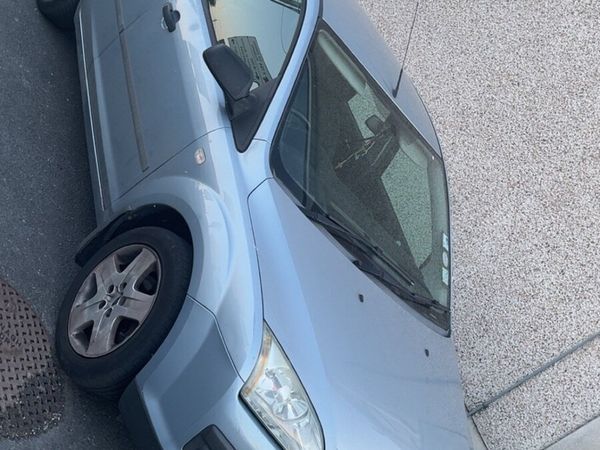 Ford Focus Hatchback, Petrol, 2005, Blue