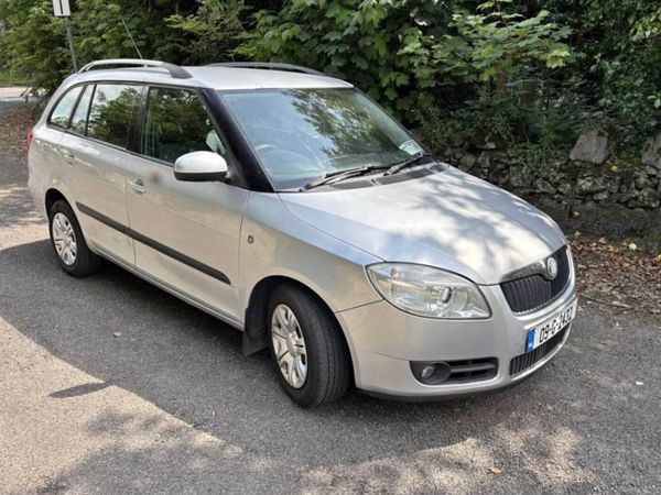 Skoda Fabia Estate, Petrol, 2009, Silver