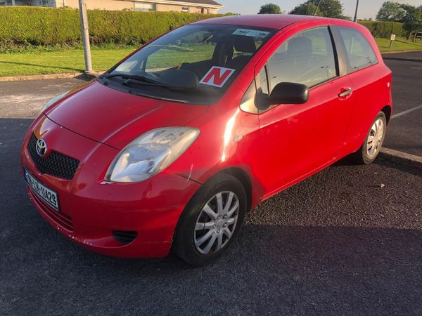 Toyota Yaris Hatchback, Petrol, 2006, Red