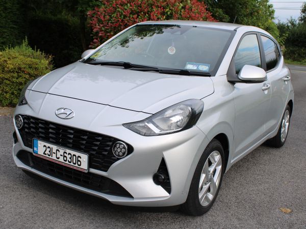 Hyundai i10 Hatchback, Petrol, 2023, Grey