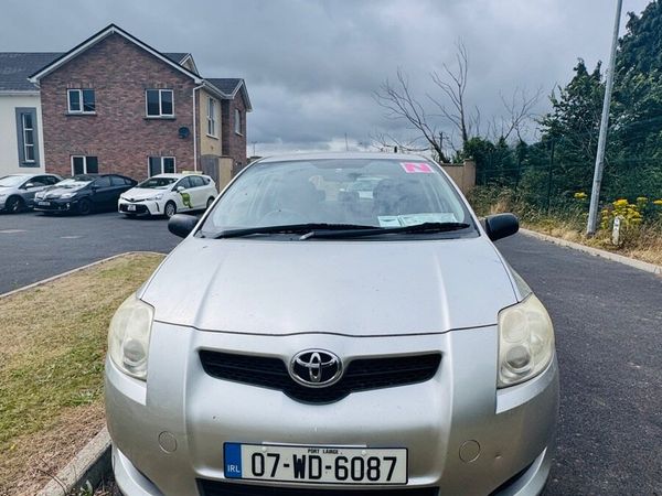Toyota Auris Hatchback, Petrol, 2007, Silver