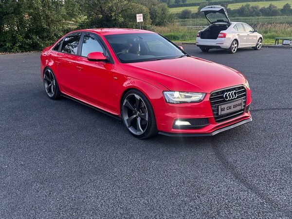 Audi A4 Saloon, Diesel, 2012, Red