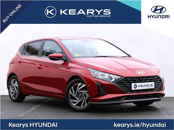 Hyundai i20 Hatchback, Petrol, 2023, Red