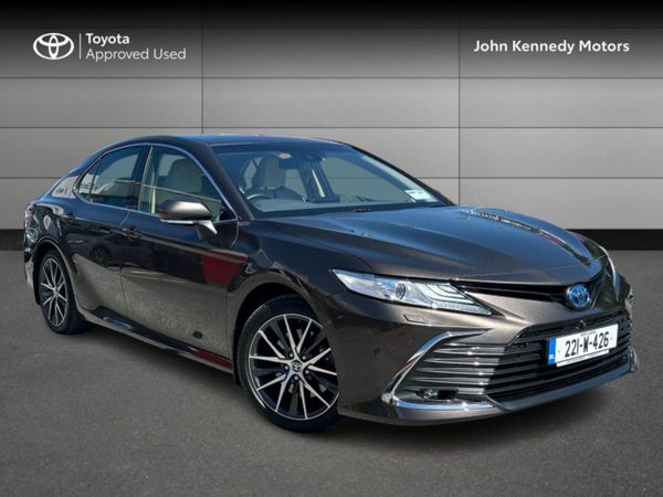 Toyota Camry Saloon, Petrol Hybrid, 2022, Brown