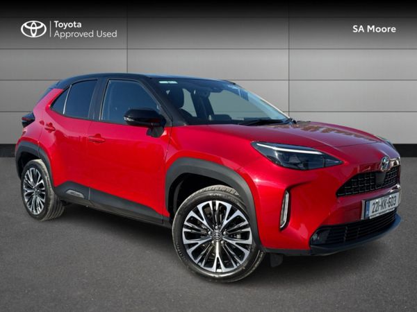 Toyota Yaris Cross Hatchback, Petrol Hybrid, 2022, Red
