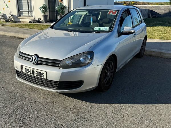 Volkswagen Golf Hatchback, Diesel, 2009, Silver