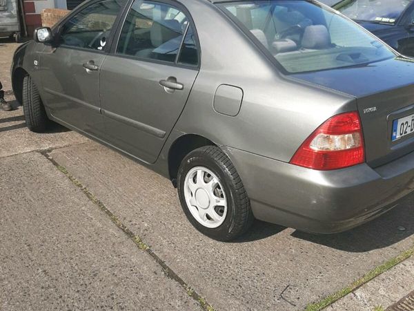 Toyota Corolla Saloon, Petrol, 2002, Grey