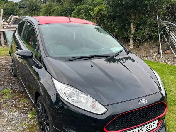 Ford Fiesta Hatchback, Diesel, 2016, Black