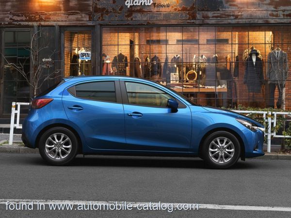 Mazda Demio Hatchback, Petrol, 2017, Blue