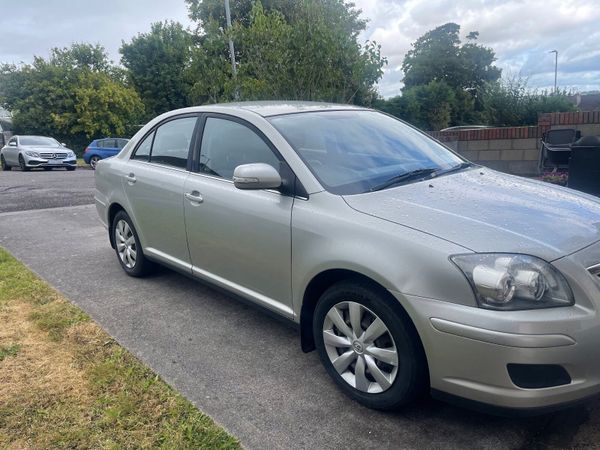 Toyota Avensis Saloon, Petrol, 2007, Silver