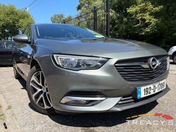 Opel Insignia Hatchback, Diesel, 2019, Grey