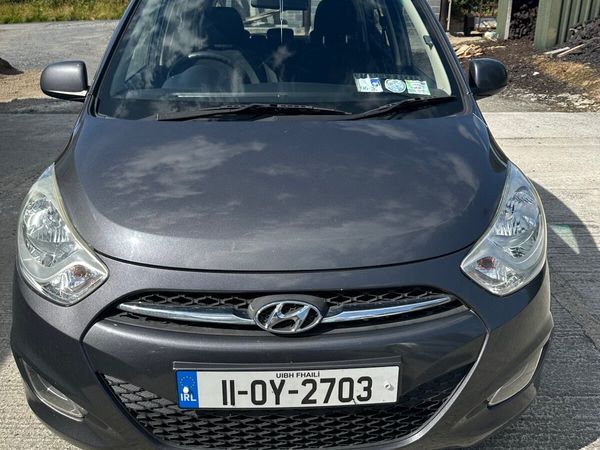 Hyundai i10 Hatchback, Petrol, 2011, Grey