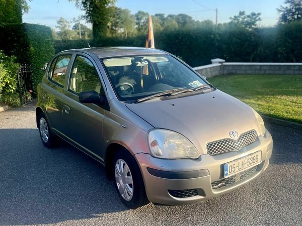 Toyota Yaris Hatchback, Petrol, 2005, Grey
