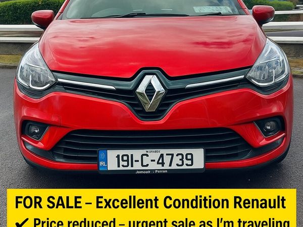 Renault Clio Hatchback, Petrol, 2019, Red