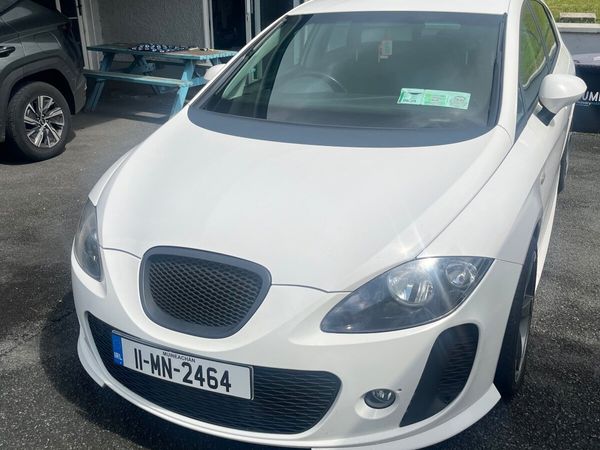 SEAT Leon Hatchback, Diesel, 2011, White