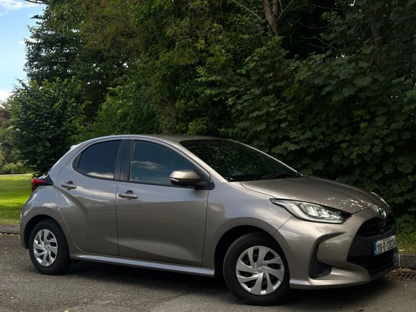 Toyota Yaris Hatchback, Hybrid, 2020, Grey