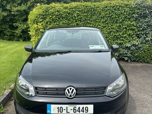 Volkswagen Polo Hatchback, Petrol, 2010, Black