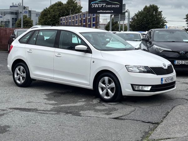 Skoda Rapid Hatchback, Diesel, 2014, White