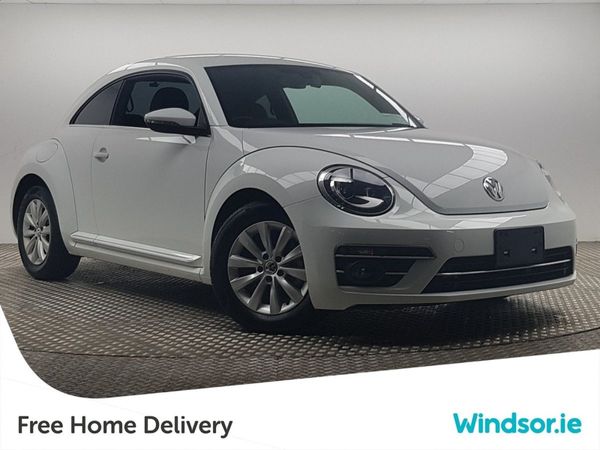 Volkswagen Beetle Hatchback, Petrol, 2017, White