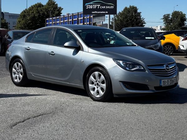 Opel Insignia Saloon, Diesel, 2015, Silver