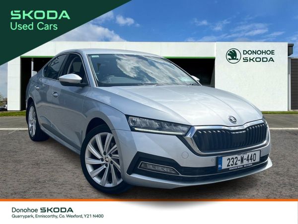 Skoda Octavia Saloon, Diesel, 2023, Grey