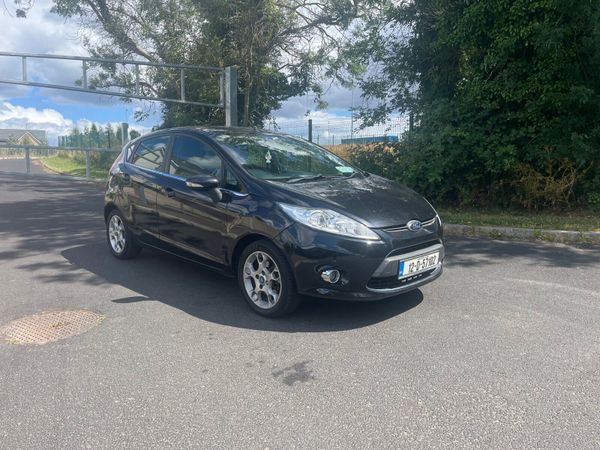 Ford Fiesta Hatchback, Petrol, 2012, Black