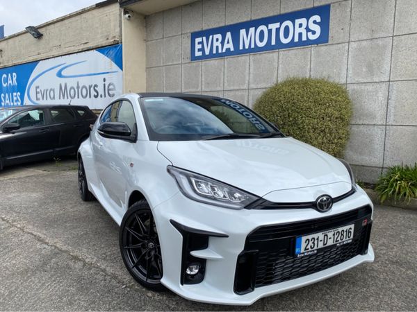 Toyota Yaris Hatchback, Petrol, 2023, White