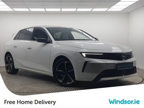 Opel Astra Hatchback, Petrol, 2023, White