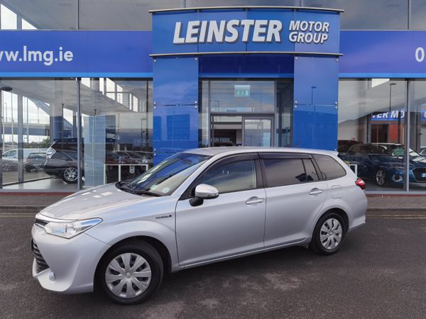 Toyota Corolla Estate, Petrol Hybrid, 2016, Silver