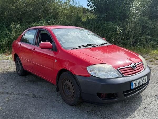 Toyota Corolla Saloon, Petrol, 2006, Red