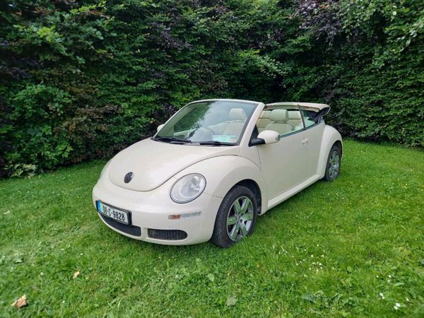 Volkswagen Beetle Convertible, Petrol, 2008, Beige