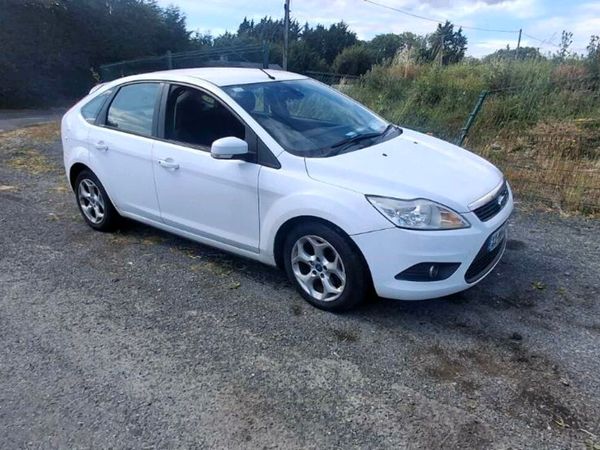 Ford Focus Hatchback, Diesel, 2011, White
