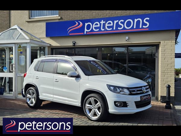 Volkswagen Tiguan Hatchback, Petrol, 2016, White