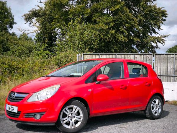 Opel Corsa Hatchback, Petrol, 2011, Red