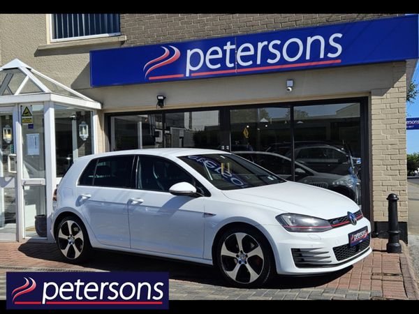 Volkswagen Golf Hatchback, Petrol, 2014, White