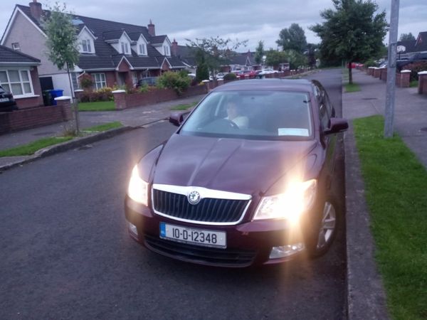 Skoda Octavia Hatchback, Diesel, 2010, Red