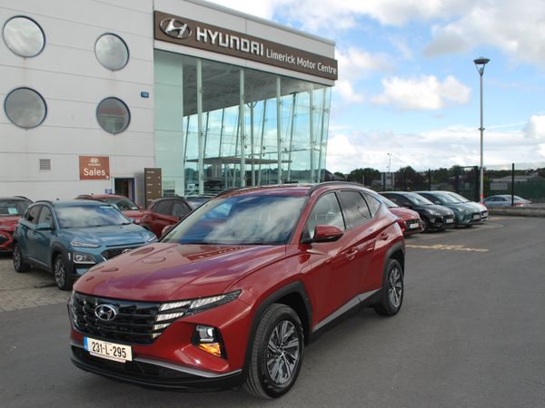 Hyundai Tucson SUV, Petrol Hybrid, 2023, Red
