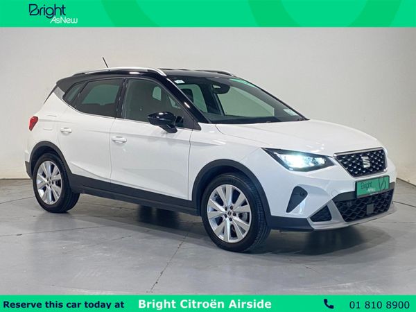 SEAT Arona Hatchback, Petrol, 2022, White