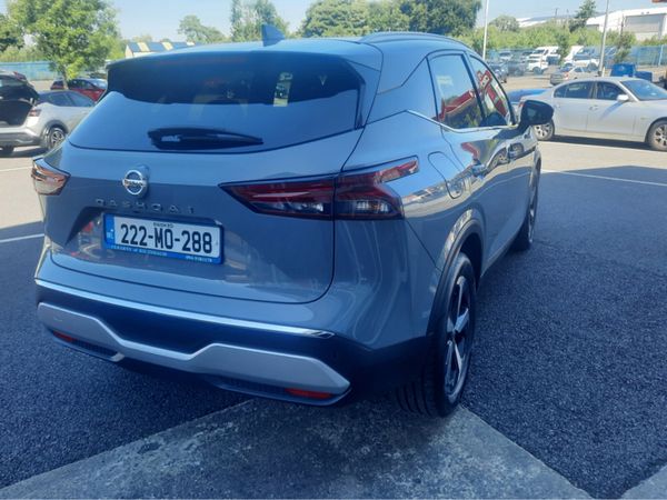Nissan Qashqai MPV, Petrol, 2022, Grey