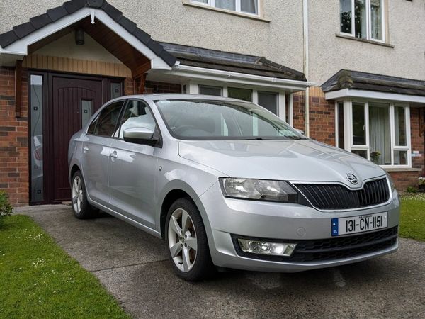 Skoda Rapid Hatchback, Petrol, 2013, Silver