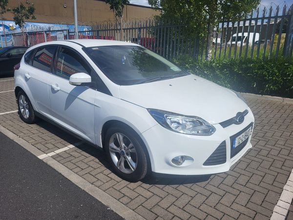 Ford Focus Hatchback, Diesel, 2012, White