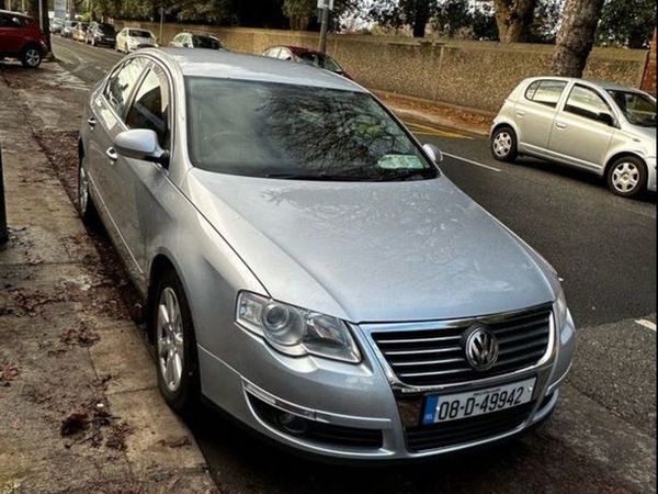 Volkswagen Passat Saloon, Petrol, 2008, Silver