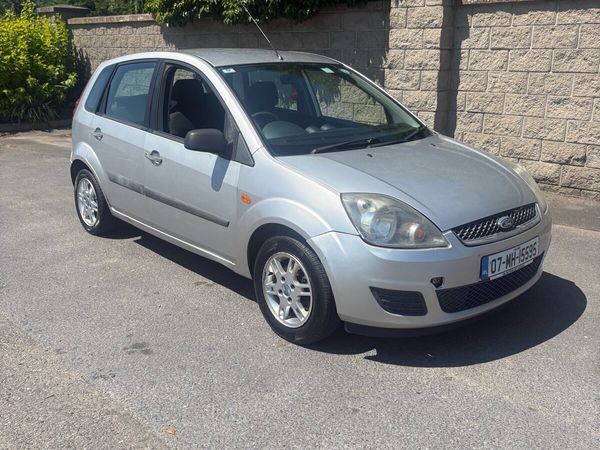 Ford Fiesta Hatchback, Petrol, 2007, Silver