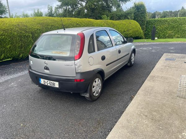 Opel Corsa Hatchback, Petrol, 2001, Silver