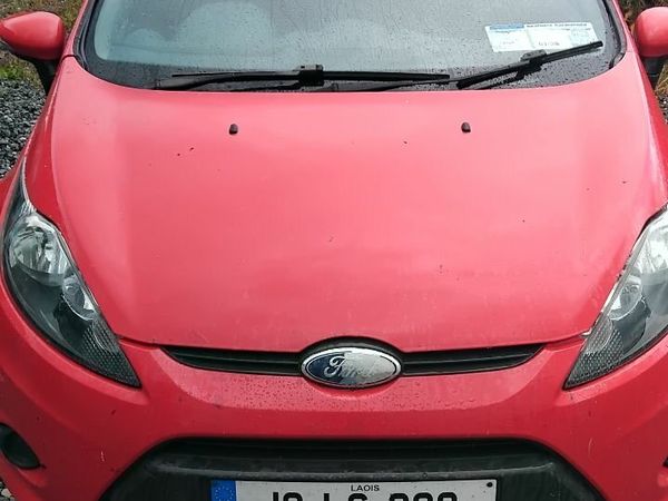 Ford Fiesta Hatchback, Diesel, 2010, Red
