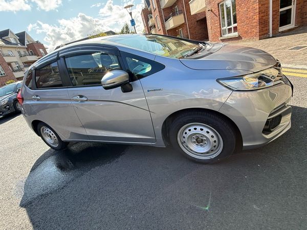 Honda Fit Hatchback, Hybrid, 2019, Silver
