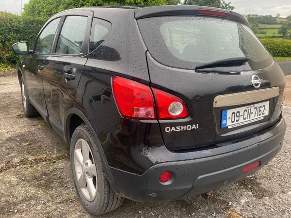 Nissan Qashqai Hatchback, Diesel, 2009, Black