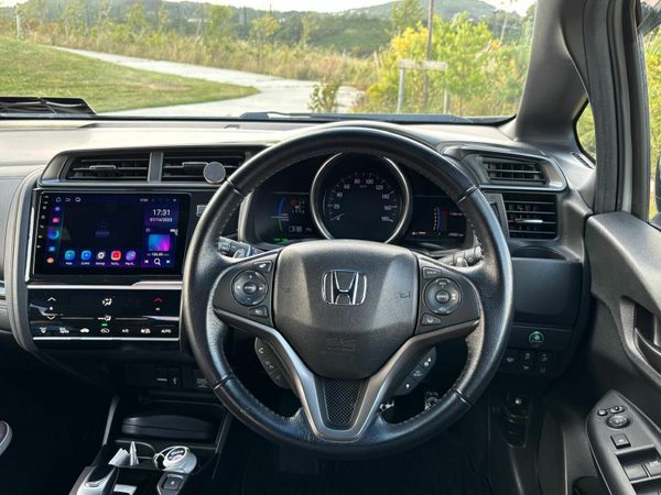 Honda Fit Hatchback, Petrol Hybrid, 2018, White